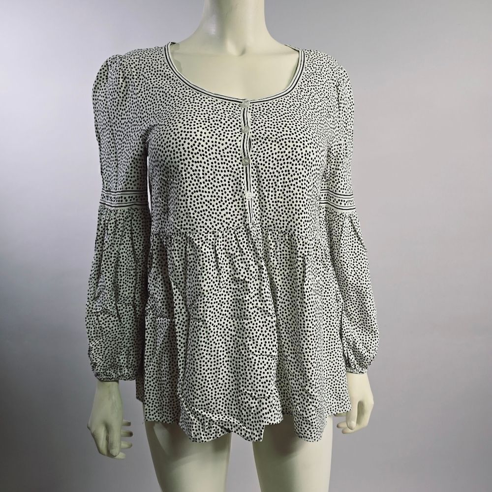 Max studio small top R15
